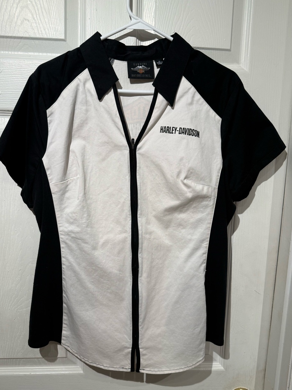 Ladies Harley Davidson shirt